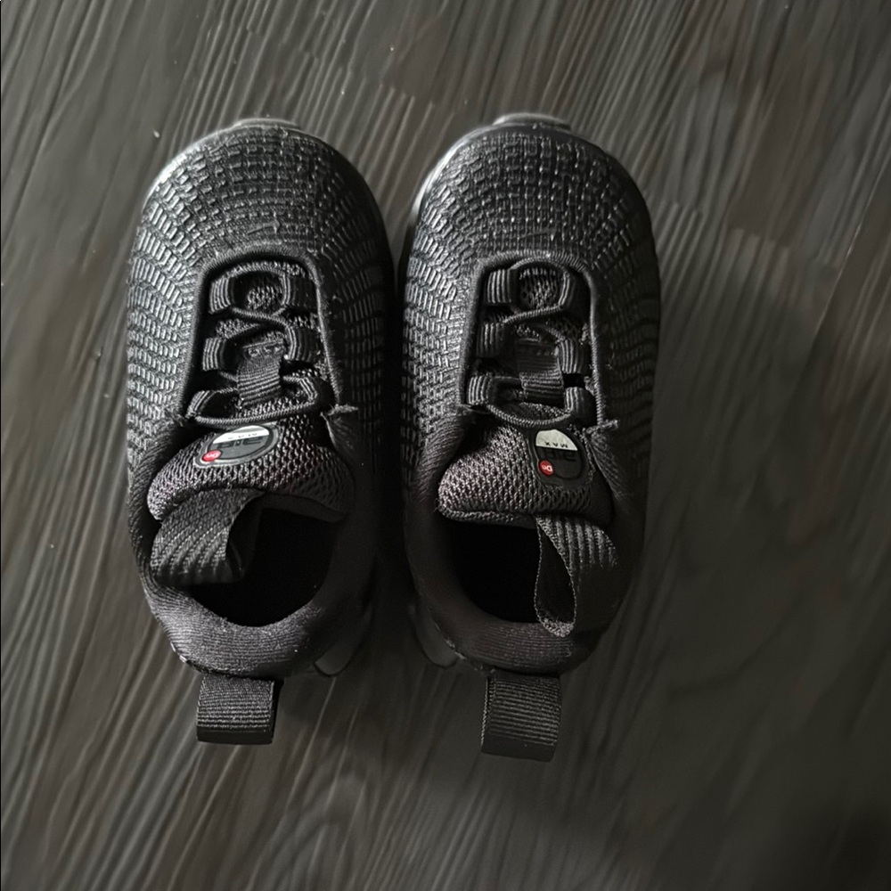 Kids Black Knit Slip-On Sneakers with Easy Pull-Tab